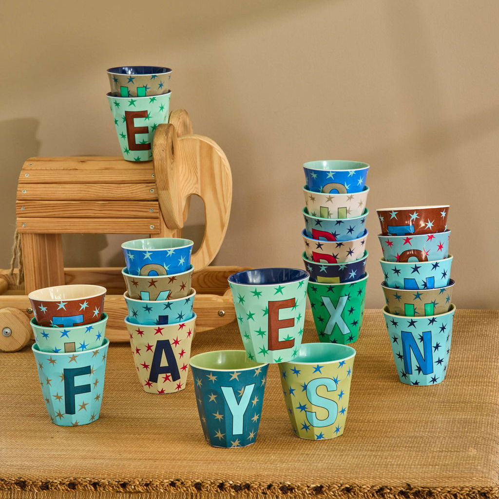 Tasses alphabet individuelles étoiles garçons