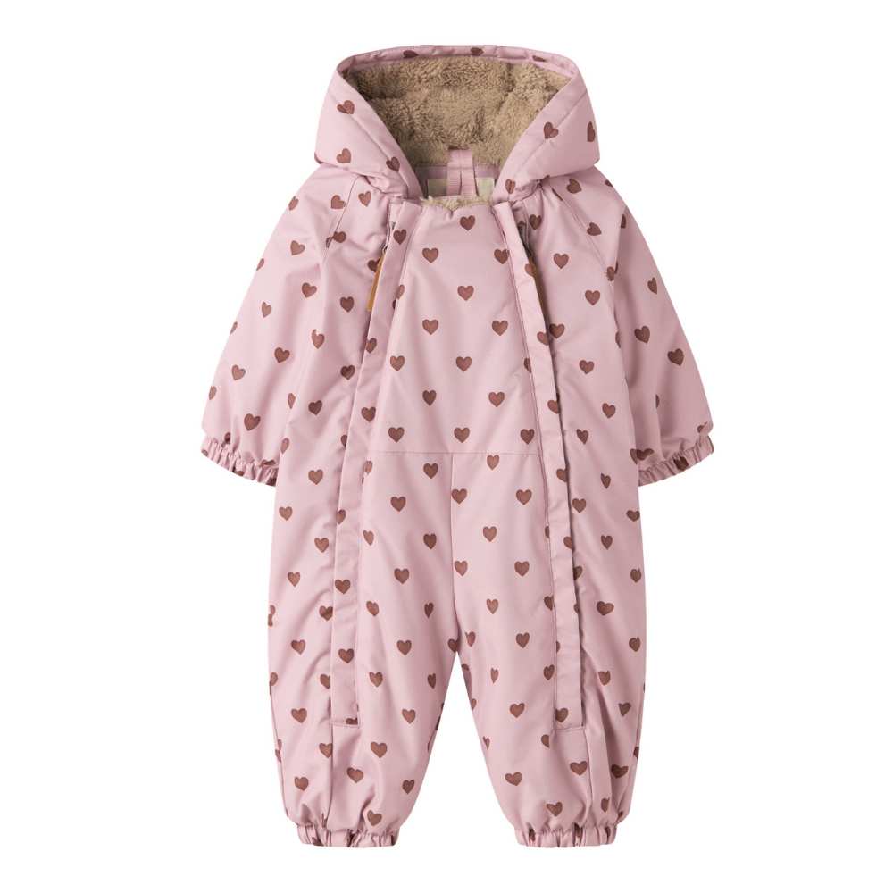 Dans l'ensemble, la robe bébé a augmenté