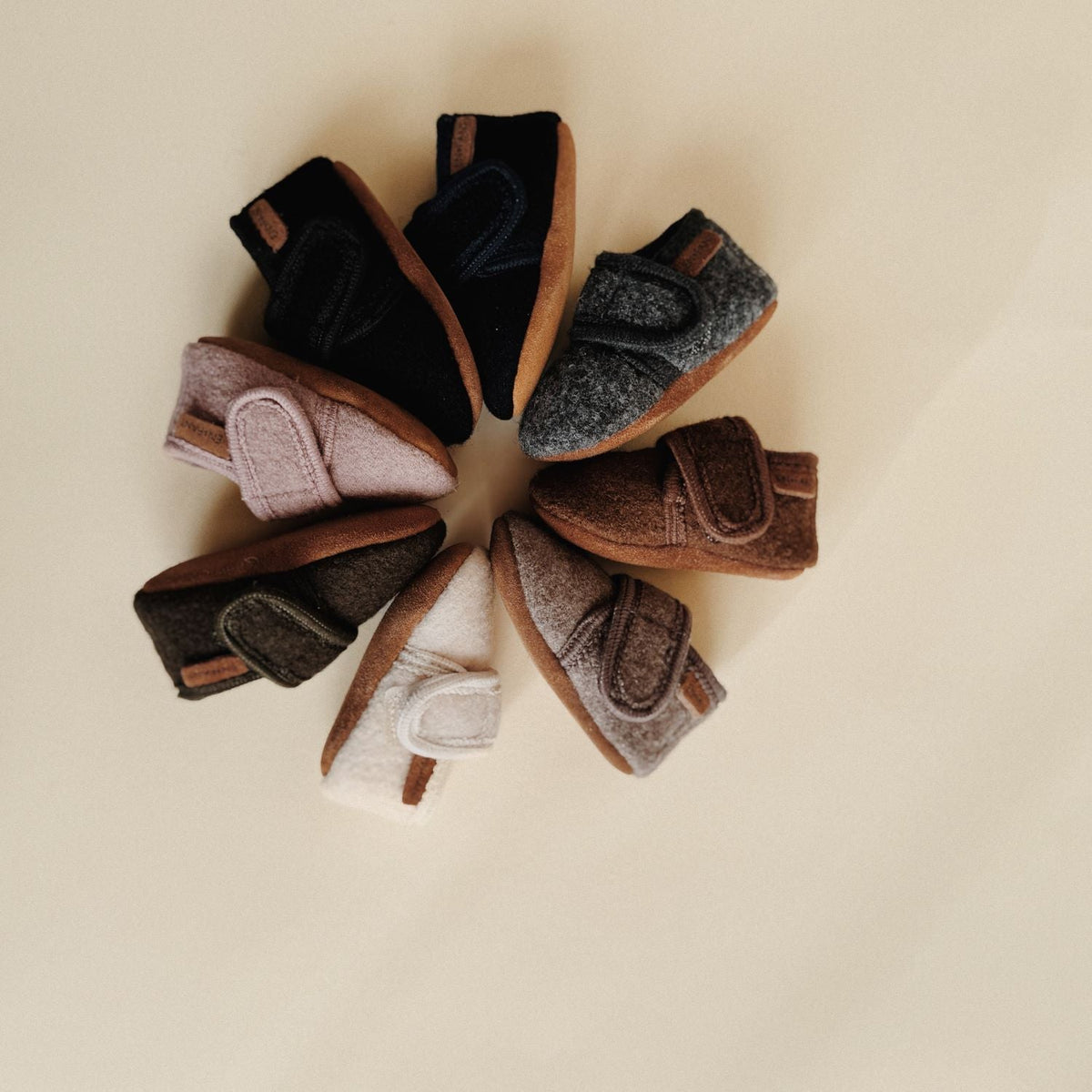 Babyslofjes wool rose - Charly's
