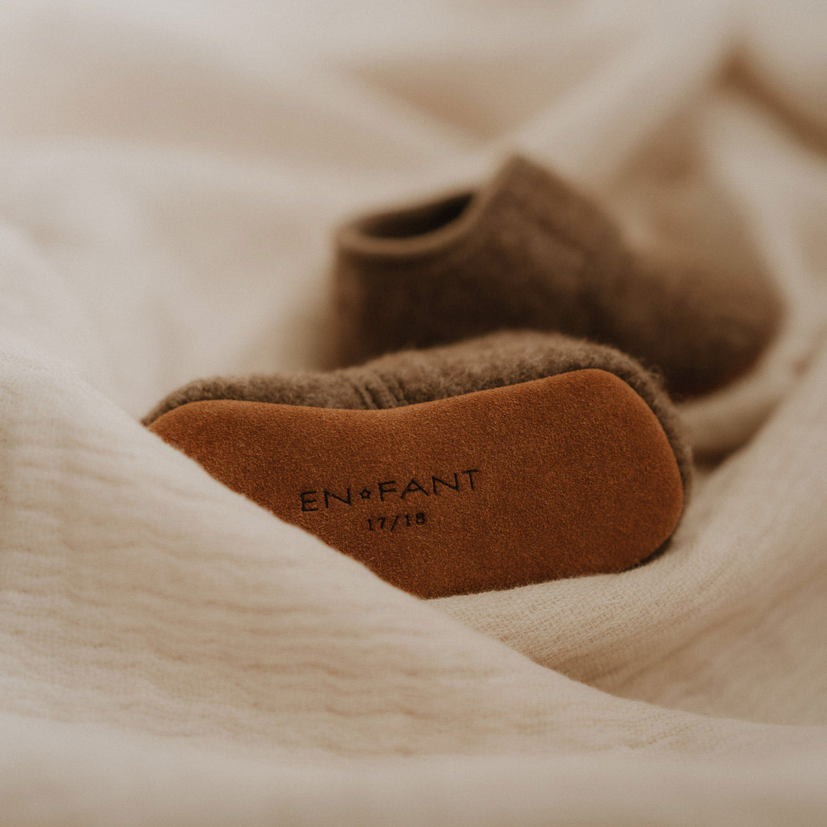 Babyslofjes wool walnut - Charly's