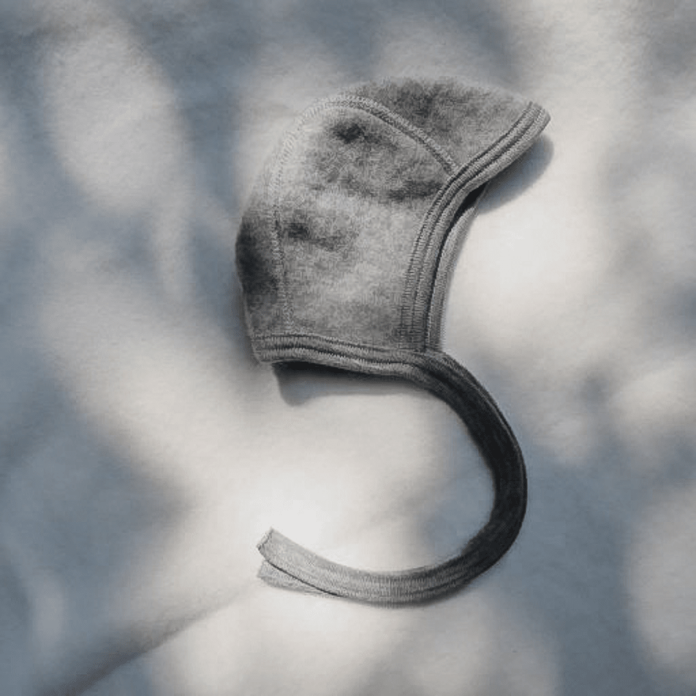 Fleece strikmutsje grijs - Charly's